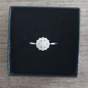 Platinum Plated S925 Sterling Silver Sparkling Flower Ring